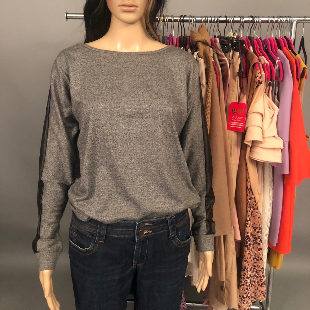 Super cute oversized jersey top